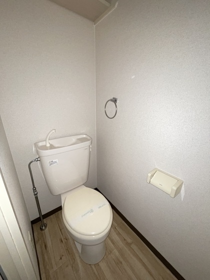 トイレ　※別部屋の写真です