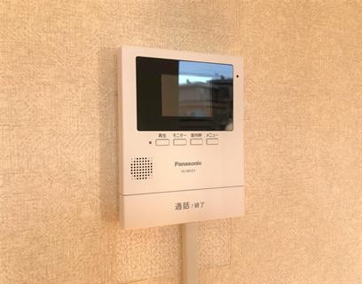 セキュリティ　モニター付きインターホン