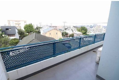 バルコニー　同シリーズ