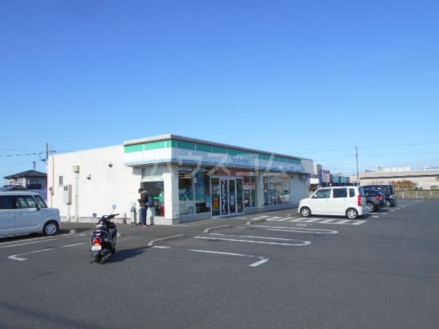 コンビニ　ファミリーマート伊勢崎宮子町店（コンビニ）まで465m