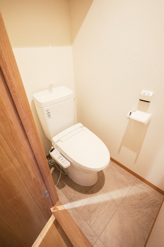 トイレ　図面と現状に相違がある場合には現状を優先