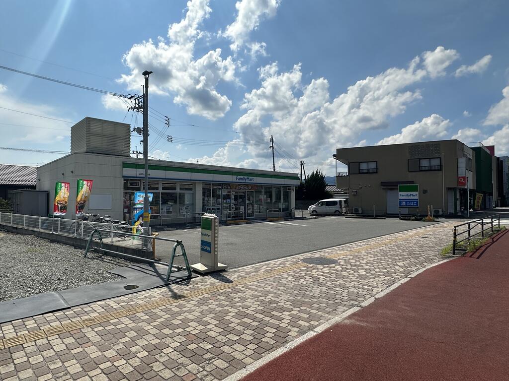 コンビニ　ファミリーマート山口大学前店（コンビニ）まで632m