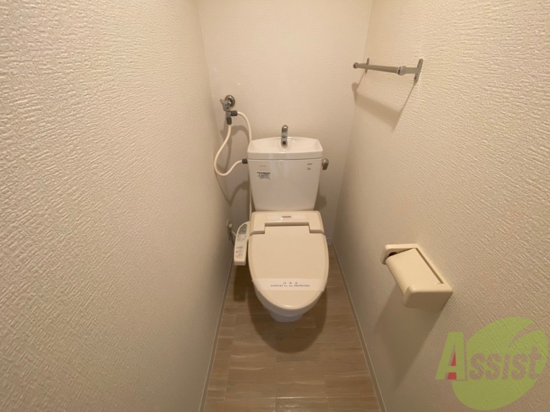 トイレ　こちらはトイレです。清潔感があり、安心して使用できます。