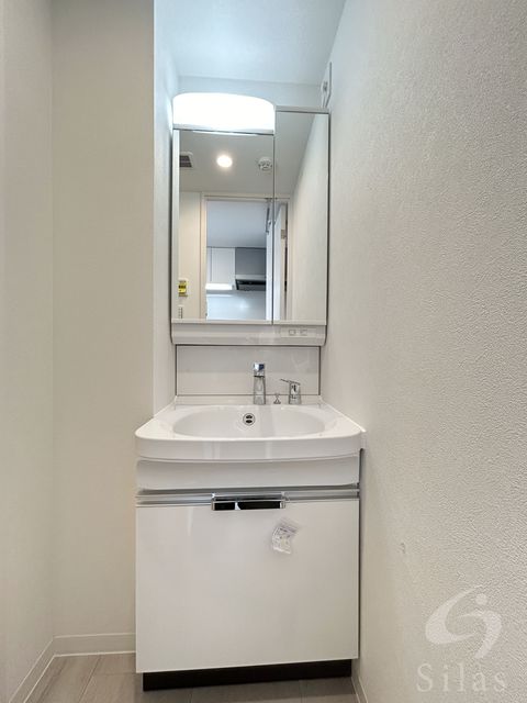 洗面設備　同仕様