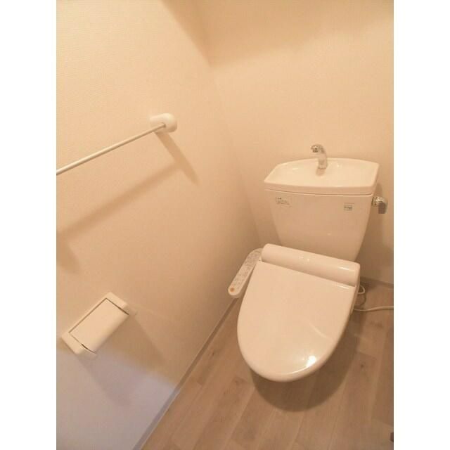 トイレ　落ち着いたトイレです