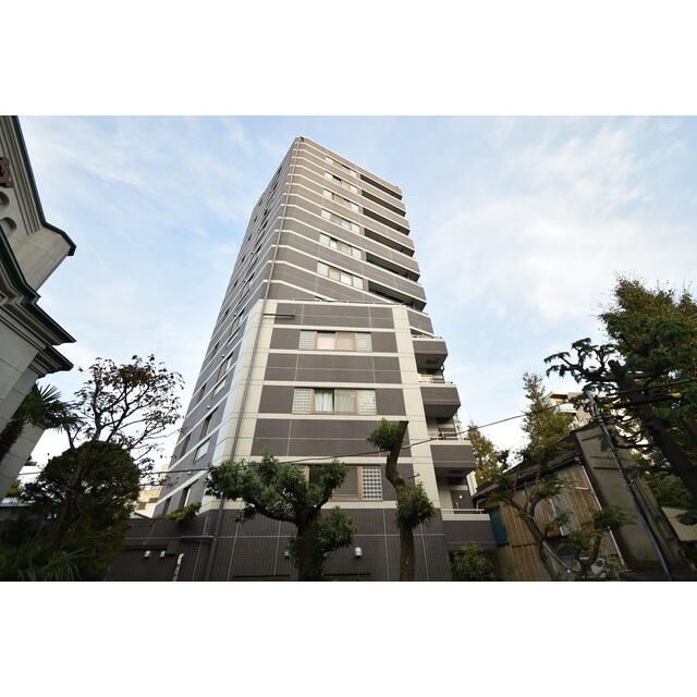 建物外観　落ち着いた雰囲気の外観です