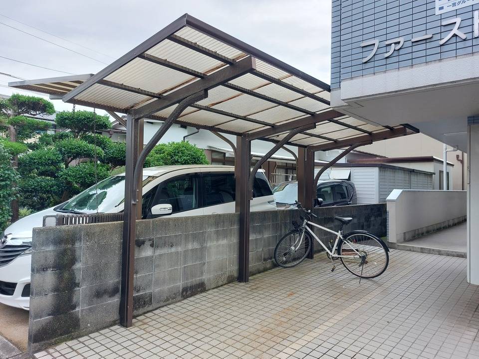 駐車場　駐輪場
