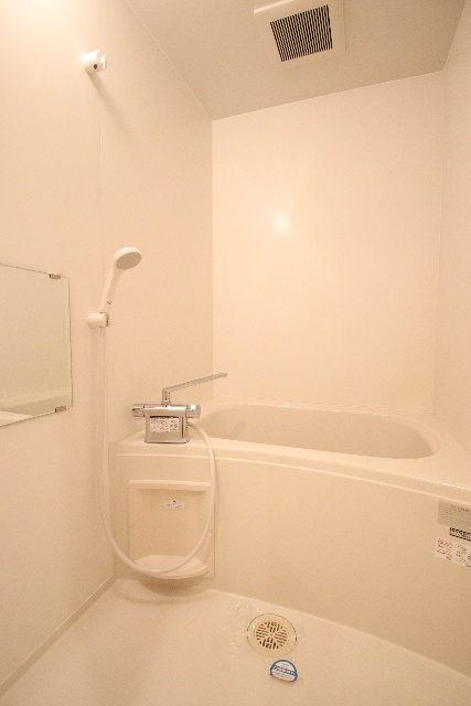 バス・シャワールーム　※別室の参考写真の為、現況優先です。