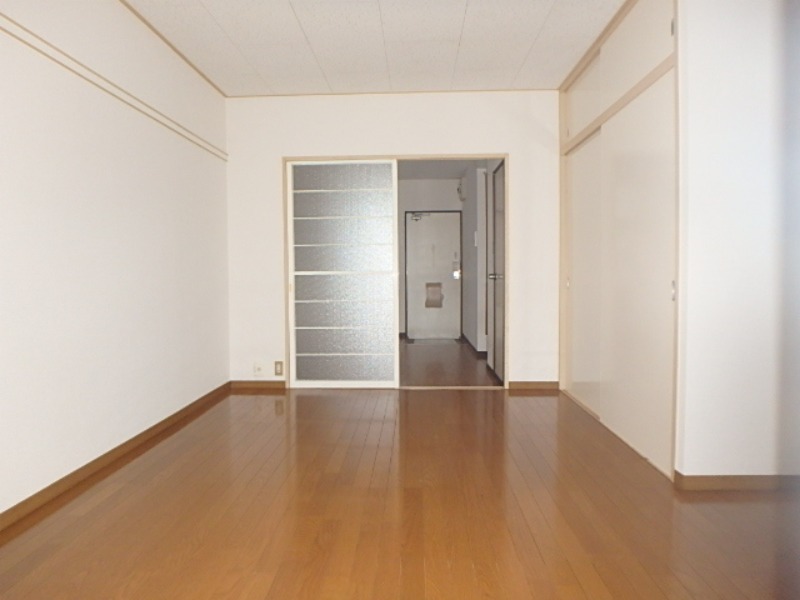 居室・リビング　図面と現状に相違がある場合には現状を優先