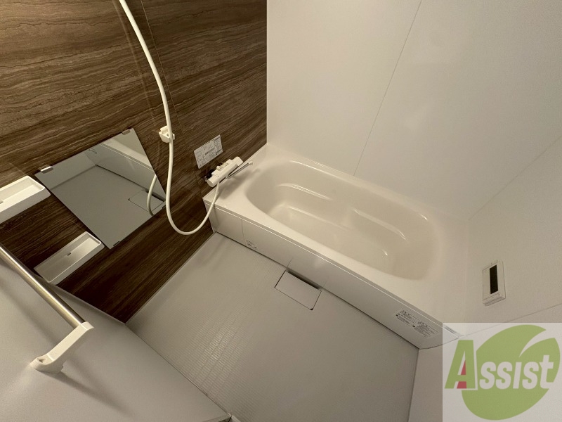 バス・シャワールーム　お風呂になります。一日の疲れを癒してくださいね。