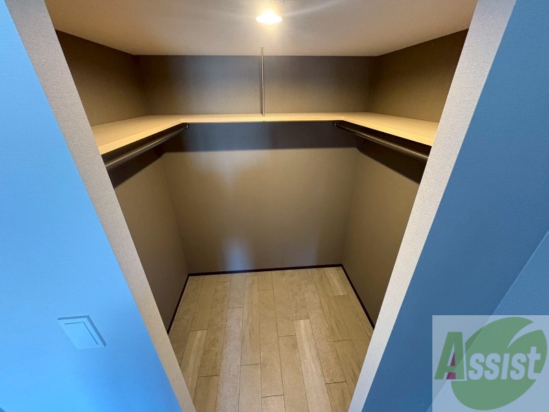 収納　嬉しいウォークインクローゼット仕様です！！