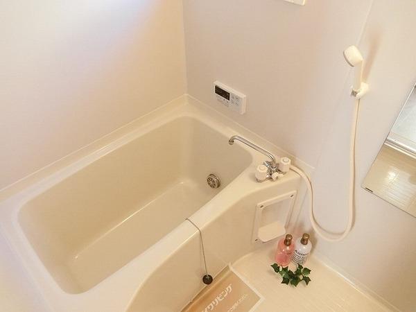 バス・シャワールーム　追い焚き有り！