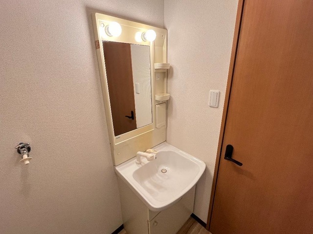 洗面設備　洗髪洗面化粧台