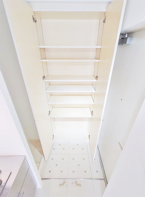 玄関　シューズＢＯＸ付玄関