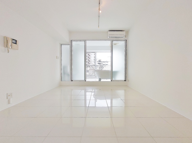 その他設備　エアコン・間接照明