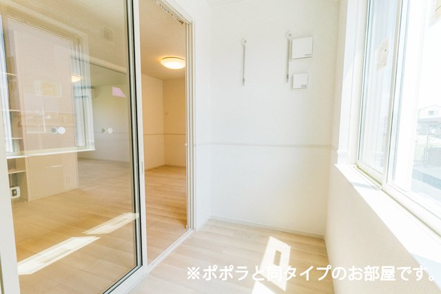 バルコニー　同仕様：サンルーム