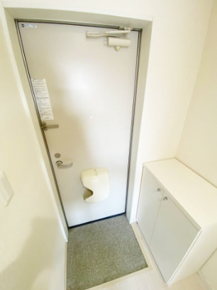 玄関　同建物別部屋参考