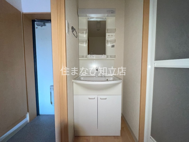 洗面設備　同型別部屋写真