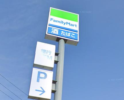 コンビニ　ファミリーマート 神鉄谷上駅前店（コンビニ）まで826m