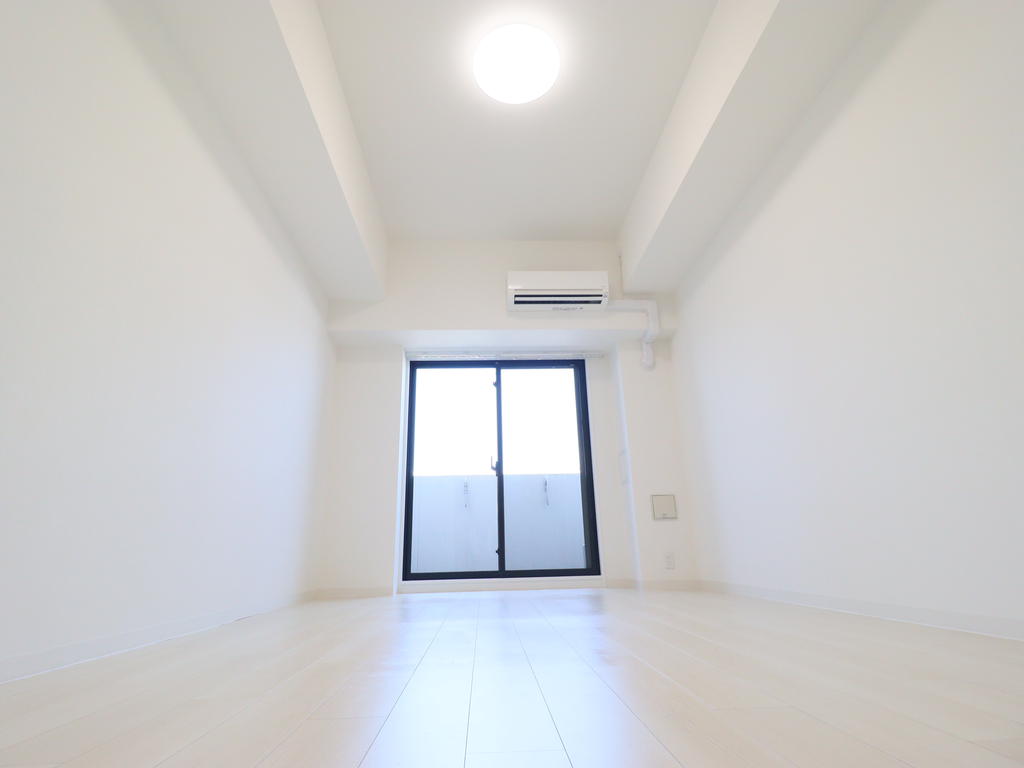 居室・リビング　明るく広々としたお部屋♪