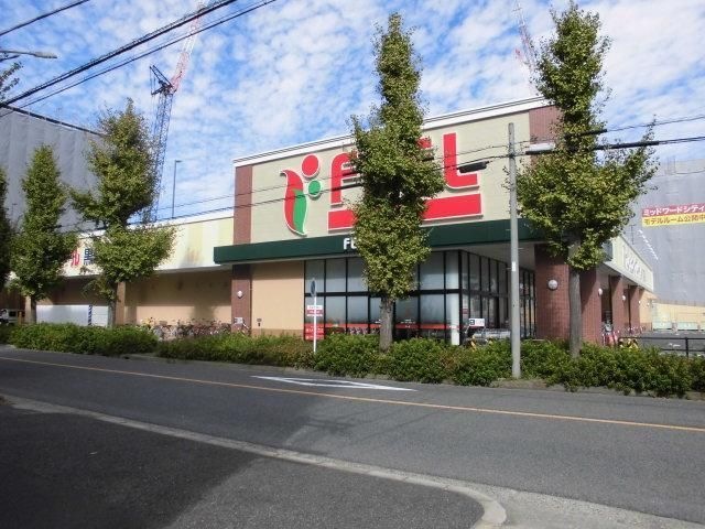 スーパー　フィール黒川東店（スーパー）まで577m