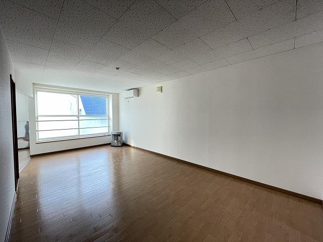 居室・リビング　リビング１