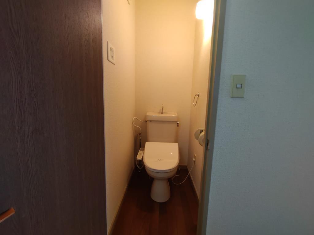 サリューベルのトイレ写真