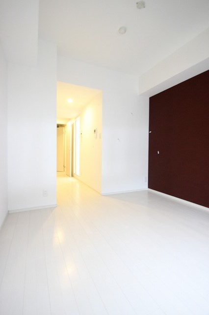 居室・リビング　同物件別号室の写真です。