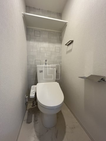 トイレ　エスリードレジデンスグラン大阪福島ノース　温水洗浄便座