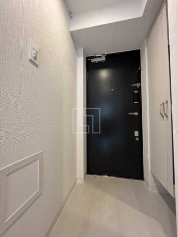 玄関　エスリードレジデンスグラン大阪福島ノース　玄関スペース