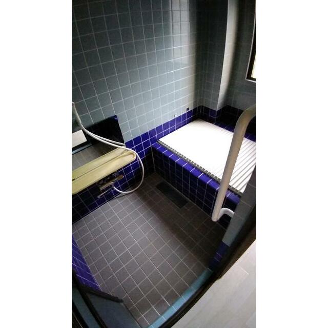 バス・シャワールーム　お風呂です