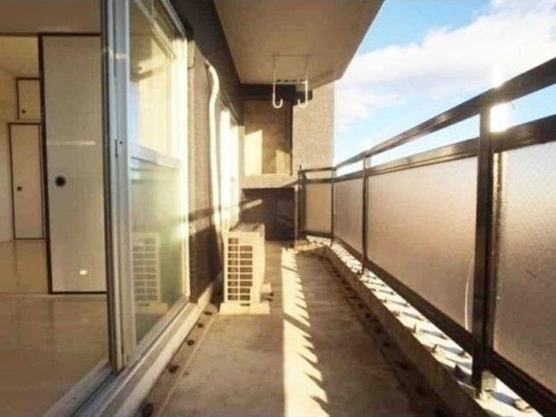 バルコニー　図面と現状に相違がある場合には現状を優先