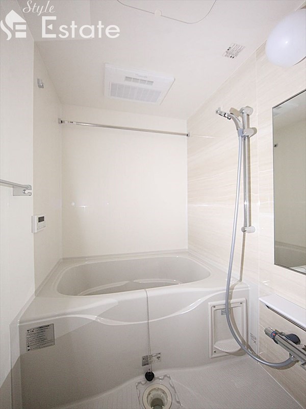 バス・シャワールーム　バスルーム