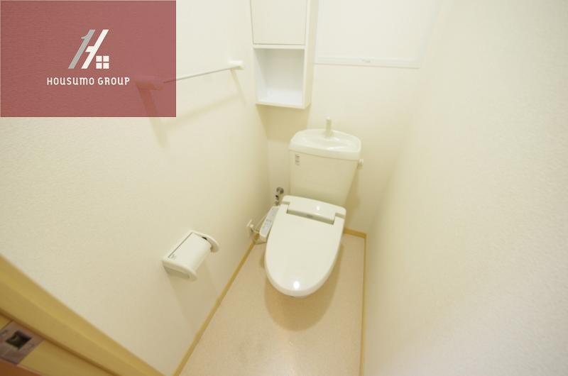 トイレ　同施工会社・同型モデルの室内です。（参考写真・イメージ写真）