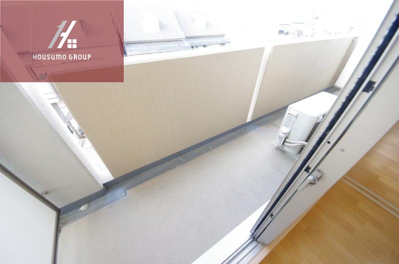 バルコニー　同施工会社・同型モデルの室内です。（参考写真・イメージ写真）