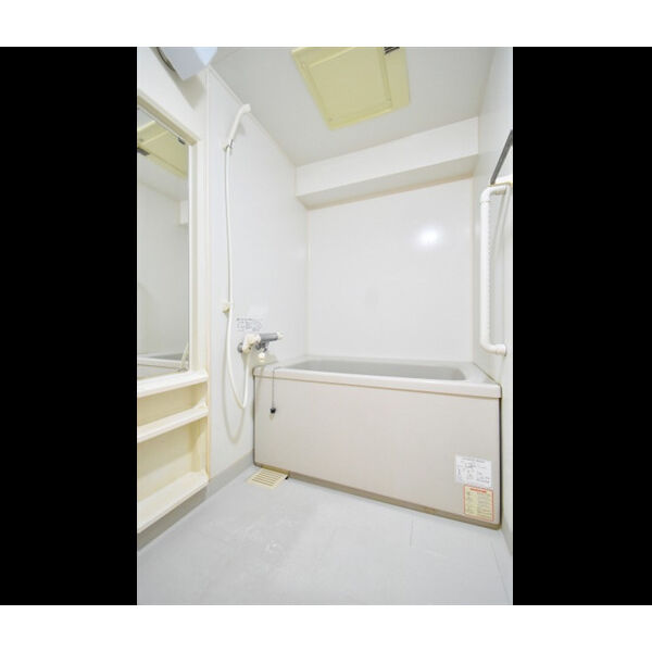 バス・シャワールーム　日々の疲れを癒すお風呂付です♪