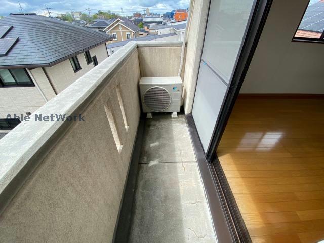 バルコニー　同型タイプ　現況優先