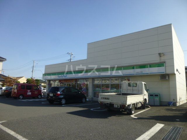 コンビニ　ファミリーマート江北三丁目店（コンビニ）まで1373m