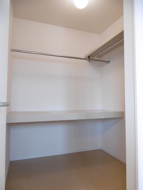 収納　ウォークインクローゼット