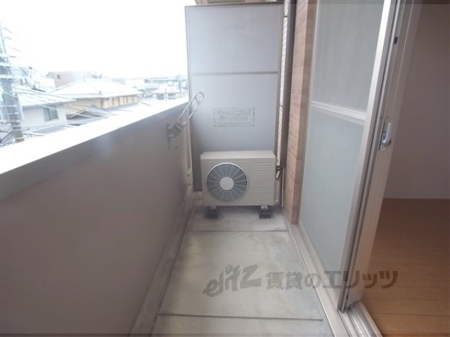 バルコニー　目の前に高い建物がありません