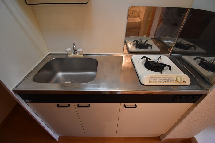 キッチン　ガスコンロ付きです。