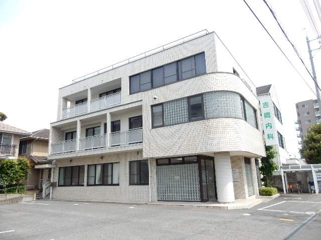 病院　吉岡内科医院（病院）まで439m