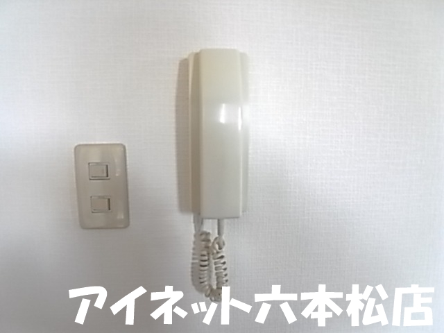 セキュリティ　誰か来ても安心ですね。