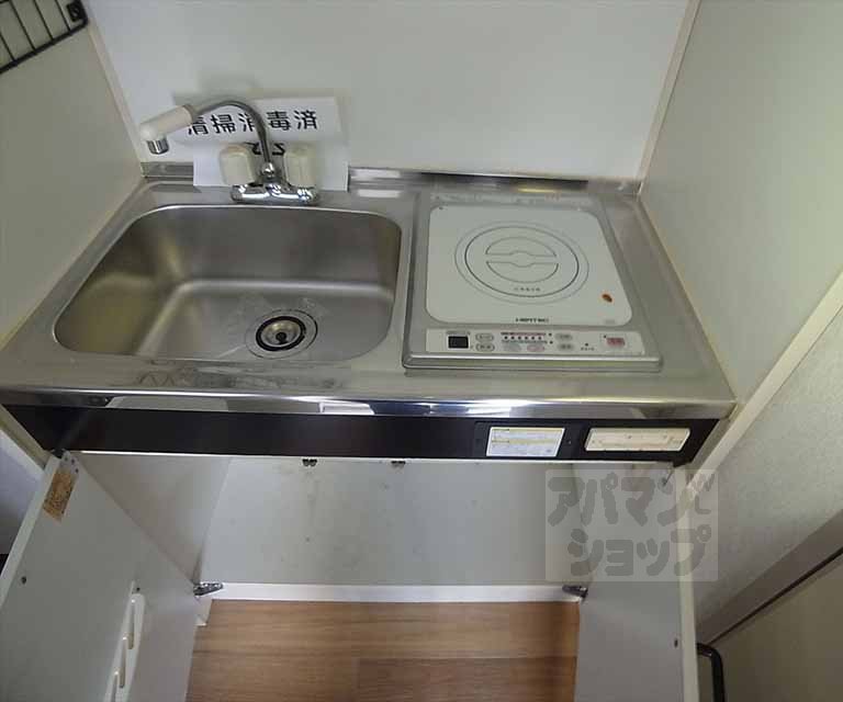 キッチン　１口コンロ装備