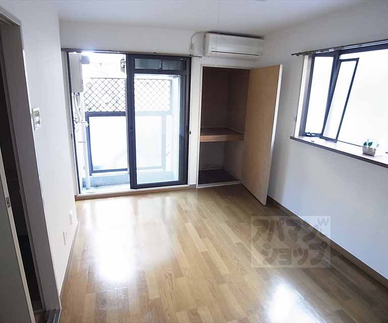 居室・リビング　洋室