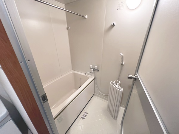 バス・シャワールーム　毎日の疲れを癒すお風呂です