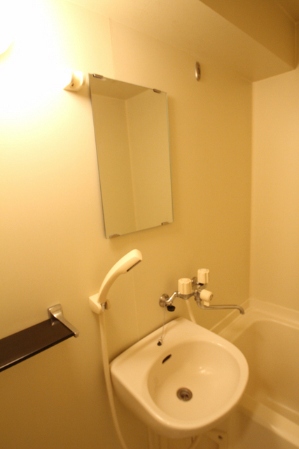 洗面設備　※別室の参考写真の為、現況優先です。