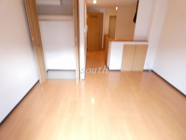 居室・リビング　フローリングが綺麗な洋室です♪