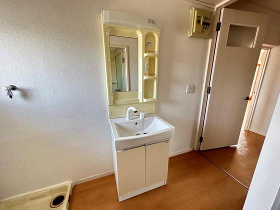 洗面設備　※別部屋の写真です