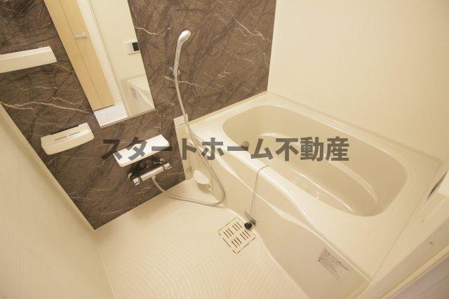 バス・シャワールーム　きれいなお風呂です